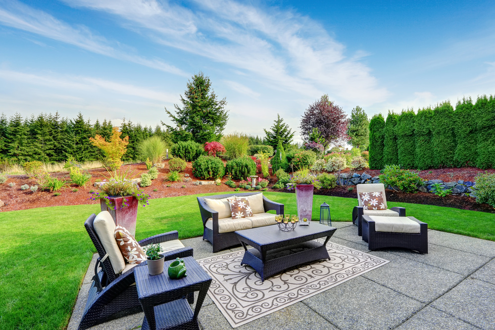 Impressive backyard landscape design with patio area Florida backyard landscaping ideas